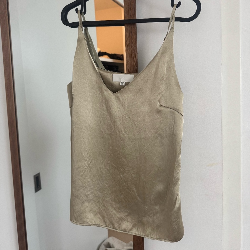 Moussy Gold LOOSE CLASSY V-NECK CAMI